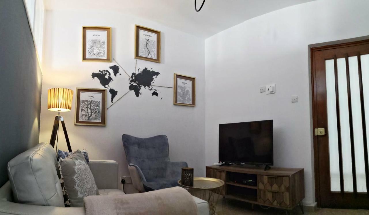 Апартаменты Cozy Getaway In Никосия Экстерьер фото